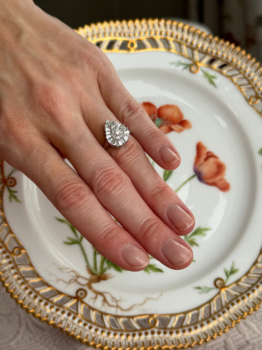 The Trapeze Ring